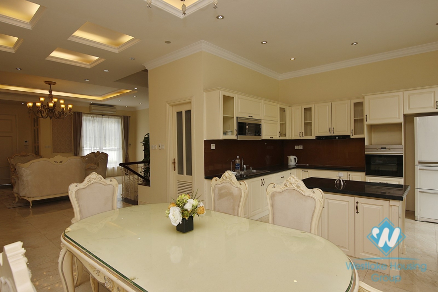 Five-bedroom villa for rent in Vinhome Riverside near BIS international school